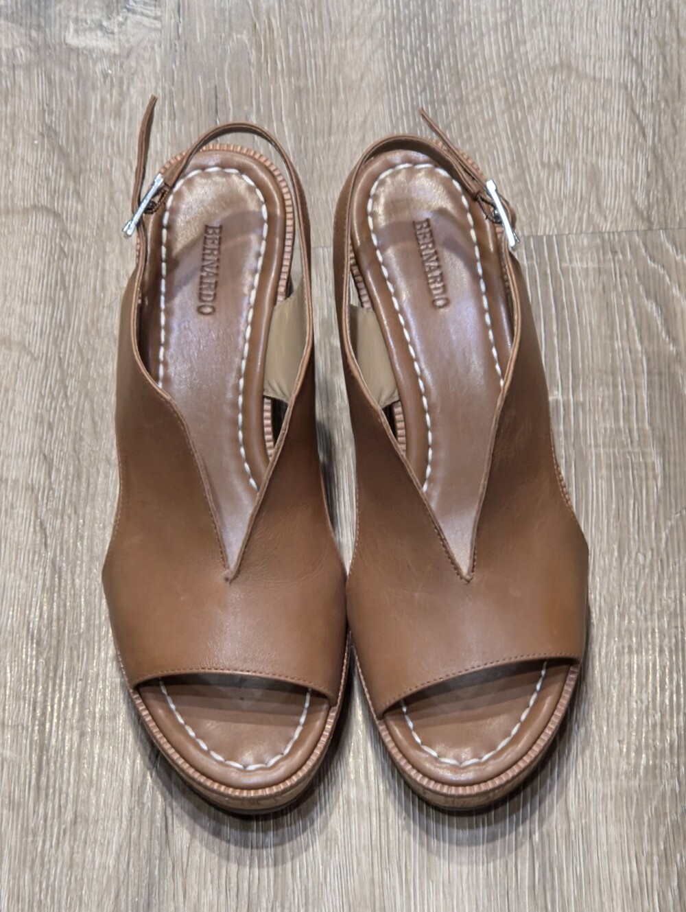 Bernardo Kuarta Women's Pre-Owned Cork Wedge Sandals Tan Size 8.5